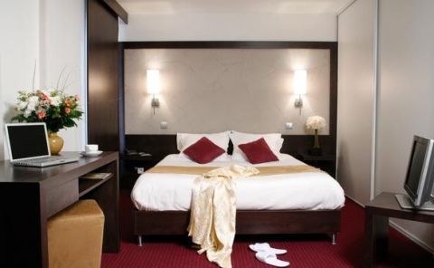 Quality Hotel & Suites Bercy Bibliothèque by HappyCulture Quality Hotel & Suites Bercy Bibliothèque by HappyCulture